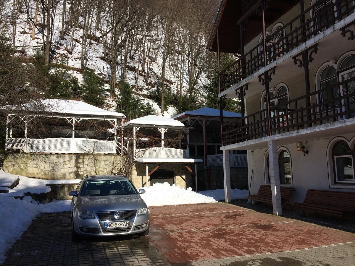 Pension Casa Alba Slanic Moldova Exterior photo